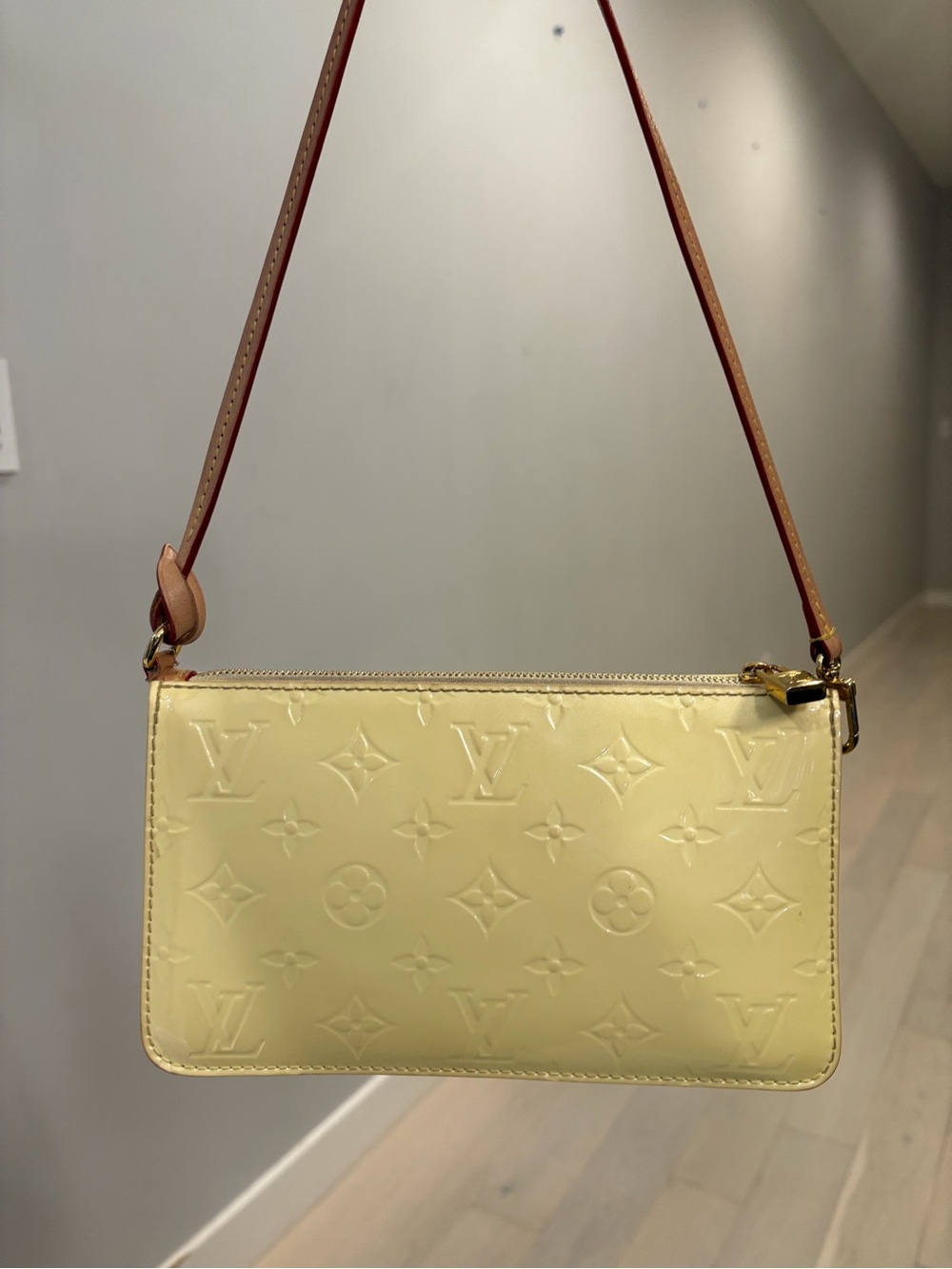 Louis Vuitton Pale Yellow Vernis Monogram Shoulder Pochette